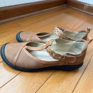JBU Memory Foam Jambu Buttercup Mary Jane’s Tan Vegan Shoes Women’s Size 11